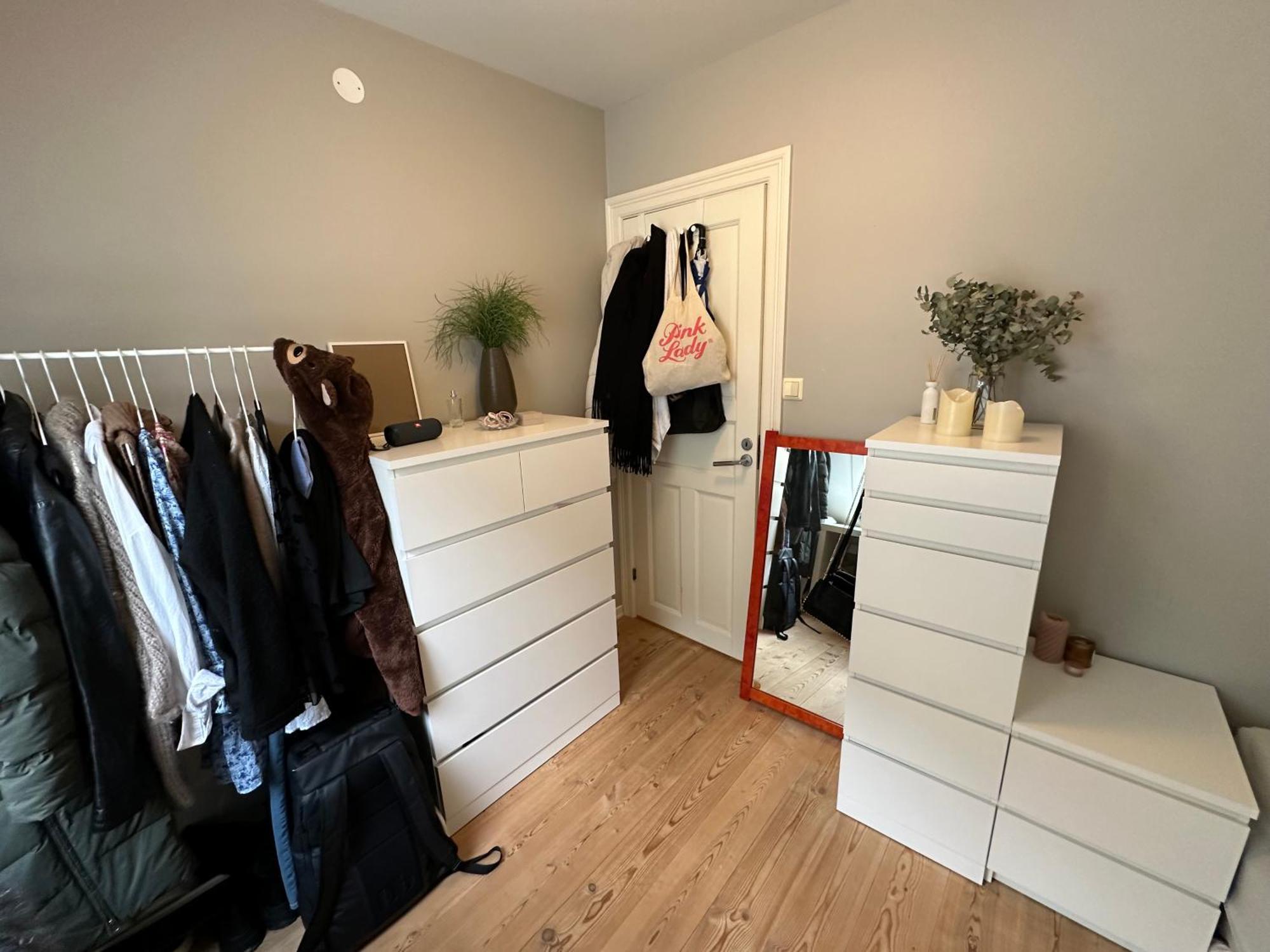 Ferienwohnung Sjarmerende Bolig Like Ved Togstasjonen Bergen Exterior foto