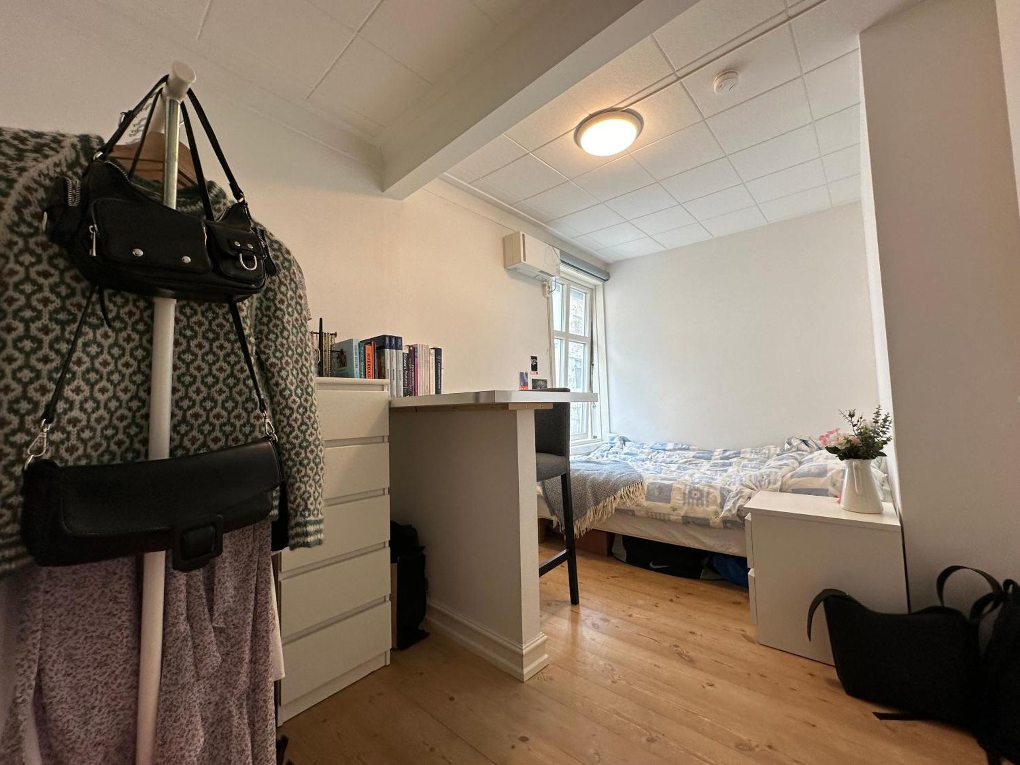Ferienwohnung Sjarmerende Bolig Like Ved Togstasjonen Bergen Exterior foto
