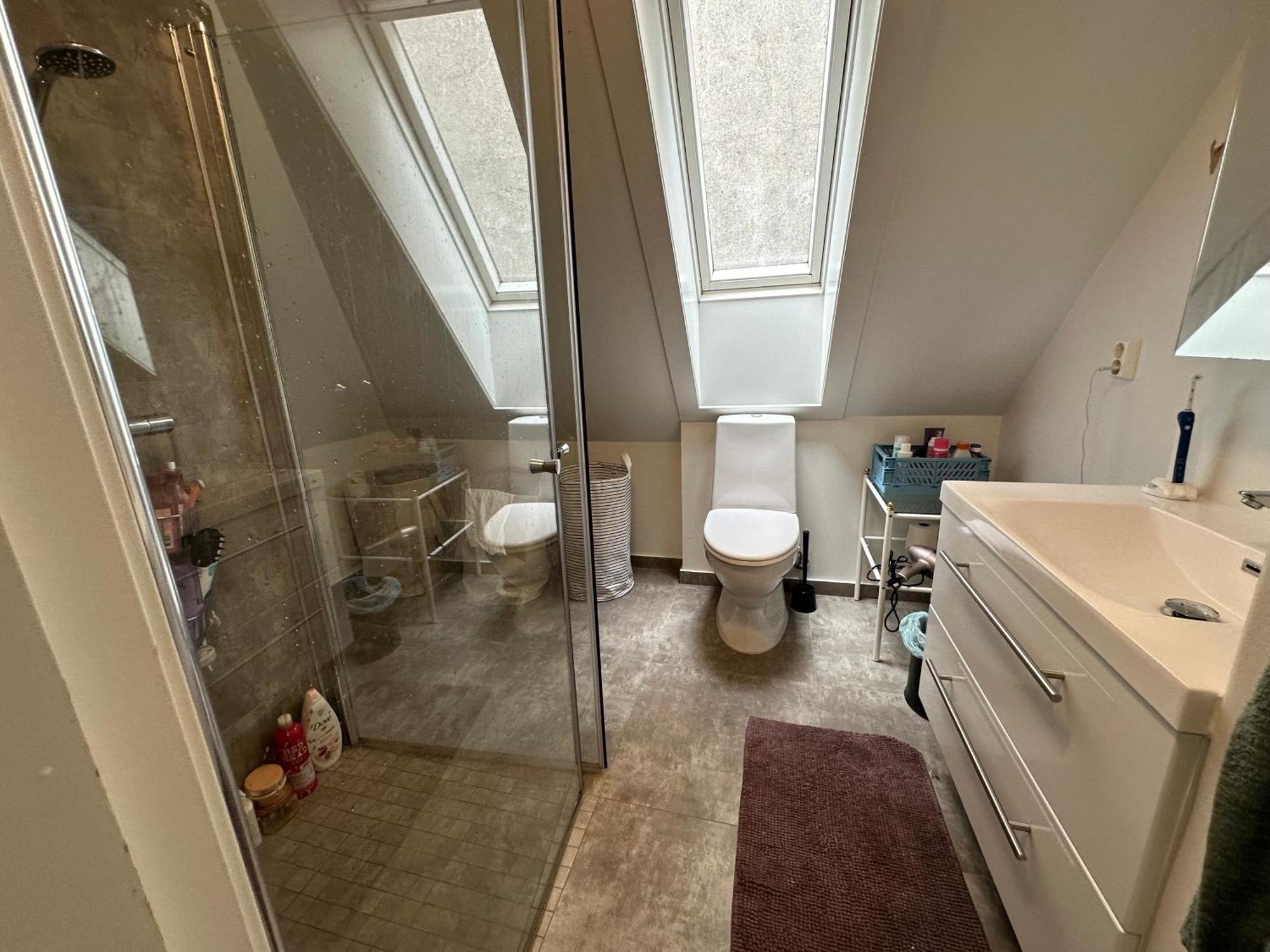 Ferienwohnung Sjarmerende Bolig Like Ved Togstasjonen Bergen Exterior foto